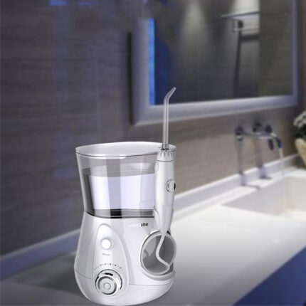 Irrigateur dentaire électrique à usage domestique