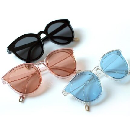 Lunettes tendances à la mode pour hommes et femmes