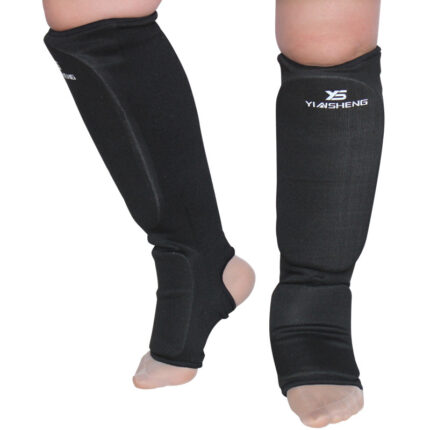 Gardes jambe pour le sport de karaté