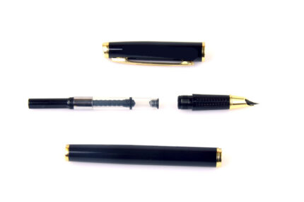 Stylo dur de calligraphie