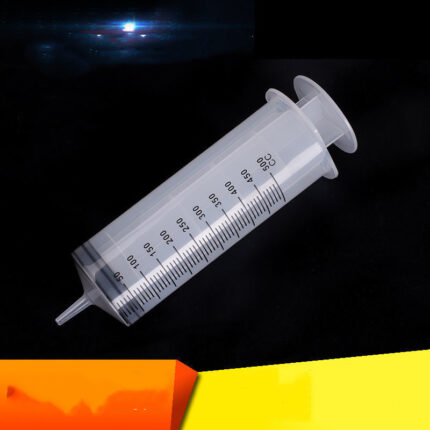 Seringue en plastique grande capacité. Seringue transparente réutilisable